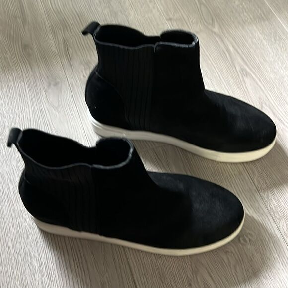 Like New Steve Madden leather suede black slip on booties 7.5 - Picture 2 of 8